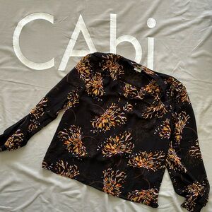 NWOT CAbi beautiful lined blouse.